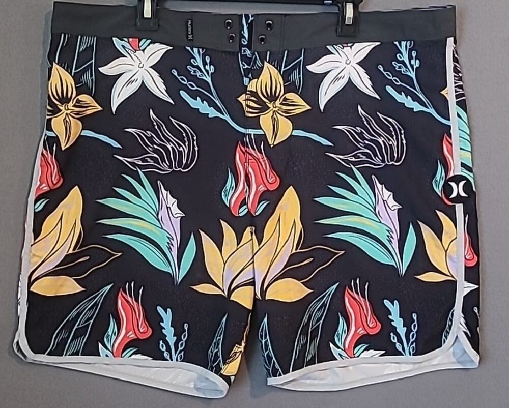 Hurley Phantom Domino Boardshorts 40 Hawaiian Floral EUC